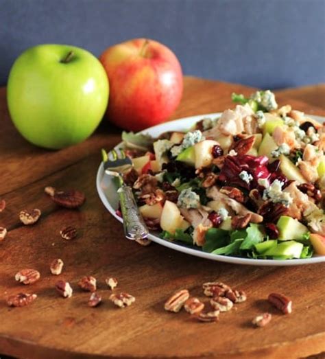 I love wendy's apple pecan chicken salad, but our closest store has a less than stellar track record. Copycat Wendy's Apple Pecan Chicken Salad
