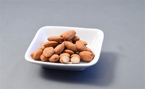 Almond Kernels Nuts Plate Free Photo On Pixabay Pixabay