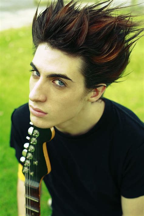 Emo Hairstyles For Guys Flattering Ways To Rock A Punk Look Emo
