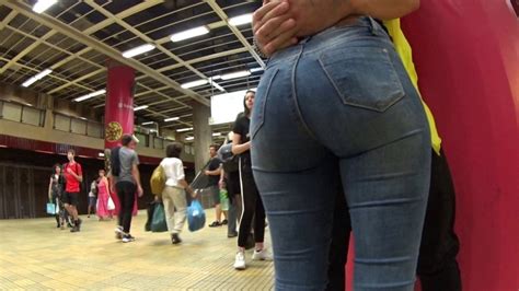spankable bubble tight jeans thecandidforum online beautiful girls in videos and pictures