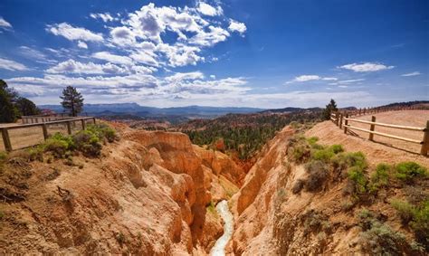 Mountains, high plateaus, and deserts form most of its landscape. Governor, officials gather in Bryce Canyon for 2015 Utah ...
