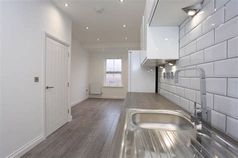 Check spelling or type a new query. 1 Bedroom Flat Let in Luton, LU1