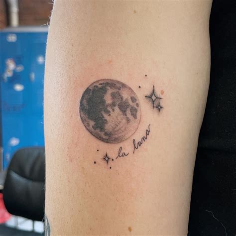 26 Tattoos Of Stars And Moon Ateekaurfaan