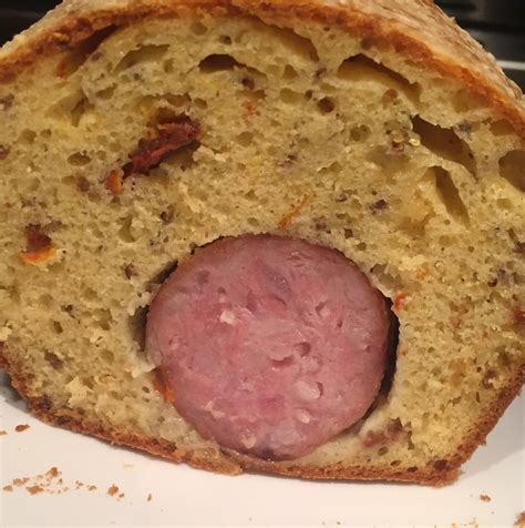Mes petites créations culinaires Cake emmental saucison de morteau et