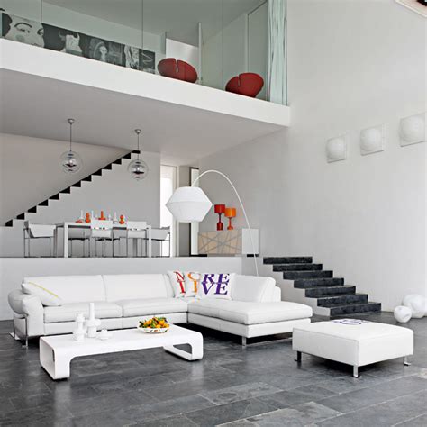 It shouldn't be surprising to learn a contemporary home could include a mix of aesthetics—including elements of traditional, transitional, and, yes, modern architecture. Contemporary vs. Modern Style: What's the Difference?