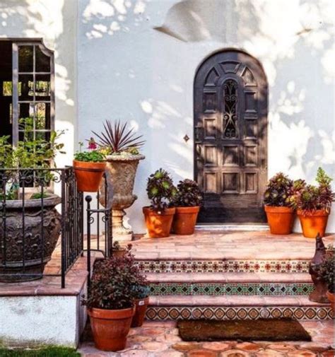 16 Spanish Garden Ideas To Design A Spain Themed Courtyard