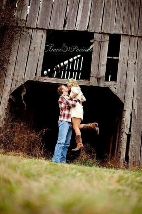 Barn Engagement Pic Idea I Do And Couples Session Inspiration