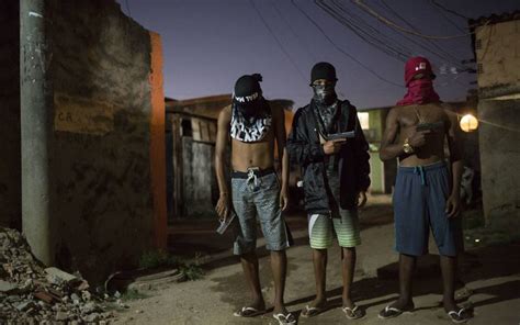 PCC Comando Vermelho Maior facção criminosa do Brasil lança ofensiva