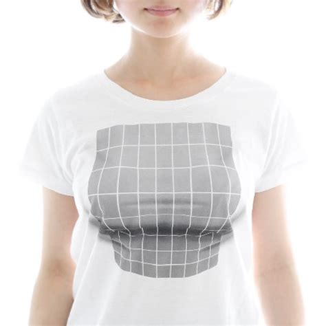 B 錯覚 着るだけで巨乳に見えるtシャツがまさに天才の発想 ヴィレヴァン通販で予約受付開始