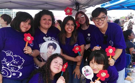 ⟭⟬ hanya membahas seputar bts pp/business➪line: ARMY de BTS se reúne en Monterrey para pedir por un concierto