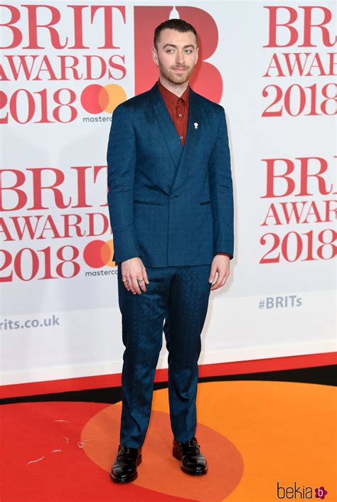 Sam Smith En La Alfombra Roja De Los Brit Awards 2018 Alfombra Roja