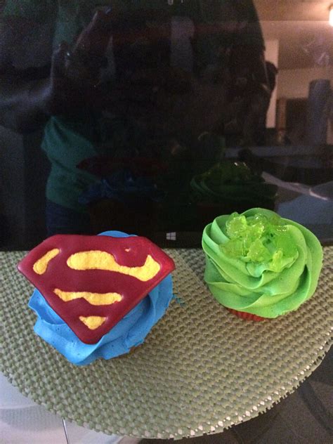 How to make chocolate oreo pi pie! superman cupcakes from Nerdy Nummies! | Nerdy nummies ...