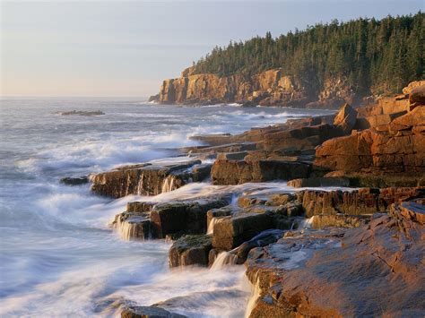 This 1.8 mile corridor of the park loop road running along the rugged coastline of acadia features popular spots like sand beach, the beehive, ocean path, gorham mountain, otter cliffs, and otter point. Acadia National Park - National Park in United States ...