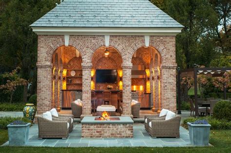 Pool house design connecting home interiors and outdoor swimming pool. Best Pool House Designs - Top Pool House Ideas | Gambrick