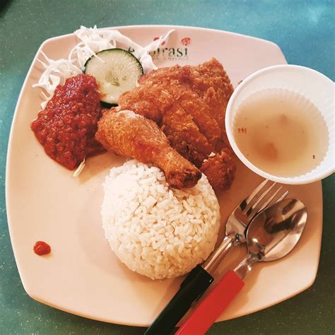 Jason ordered the ayam panggang (grilled chicken) for rm 7.90 also. 8 Famous Ayam Penyet Places At $5.50 And Below Around ...
