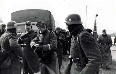 Nazi Jerman Foto 3 Ss Panzer Division Totenkopf