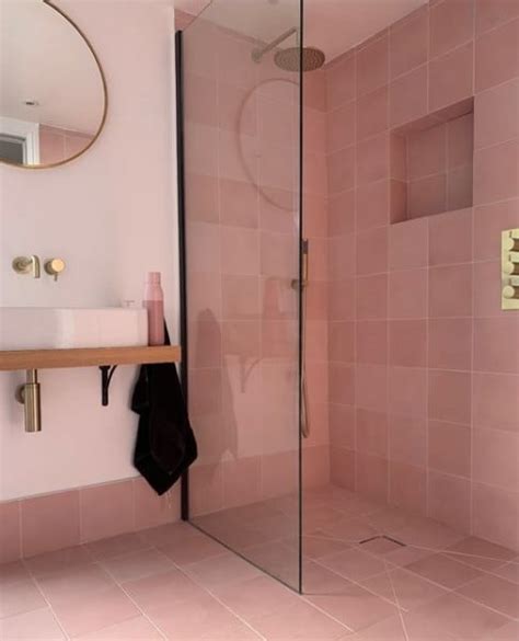21 Gorgeous And Feminine Pink Powder Room Ideas