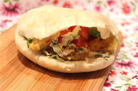 Découvrez la recette de pain maison à faire en 30 minutes. Pain pita et kebab maison - Pour ceux qui aiment cuisiner