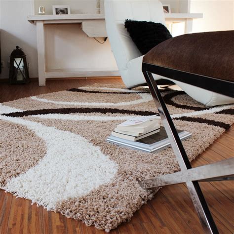 Außerdem kann er sehr praktisch. Teppich Hochflor Shaggy Linien Muster | teppich.de