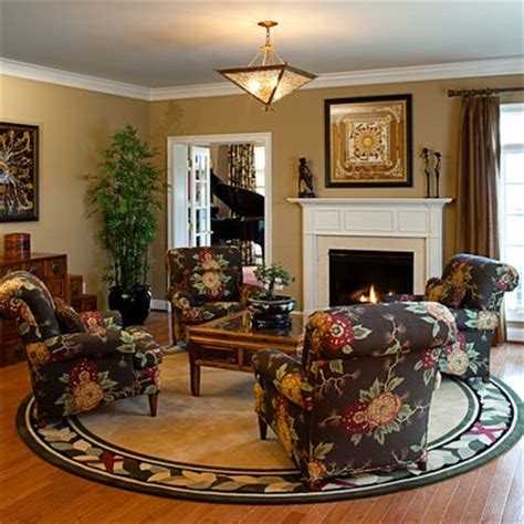 Houzz has millions of beautiful photos from the world's top designers, giving you the best design ideas for your dream remodel or simple room refresh. 61 best Furniture Arrangement - Four Chairs images on ...