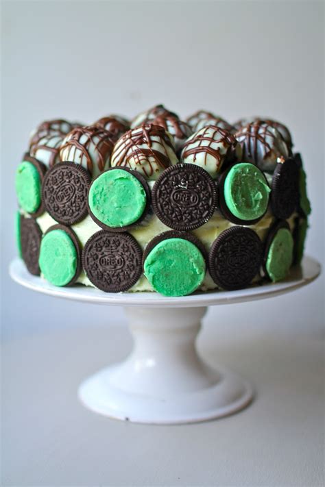 Tiktok oreo mug cake is a mug cake recipe that's floating around where you make a mug cake using only two ingredients: Yammie's Noshery: Mint Oreo Cake