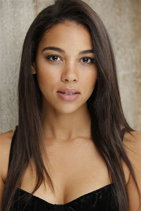 Alexandra is very sensual and. Alexandra Shipp Wallpapers Images Photos Pictures Backgrounds