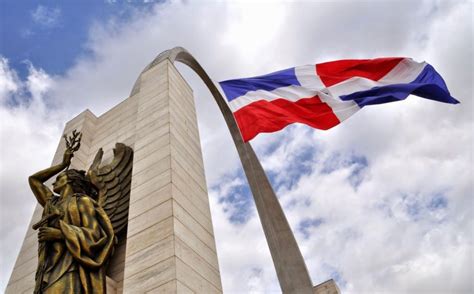 Estudio bajo la dirección de su madre y la sra. La República Dominicana conmemora el 176 aniversario de su ...