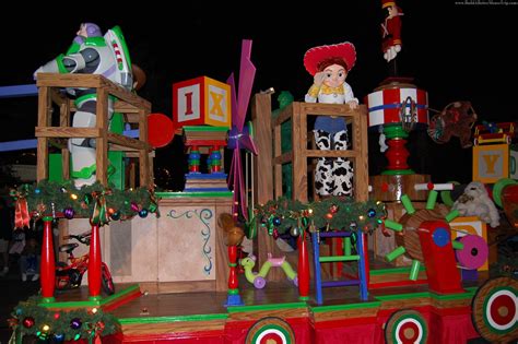 Toy Story Float In Mickeys Once Upon A Christmastime Parade During