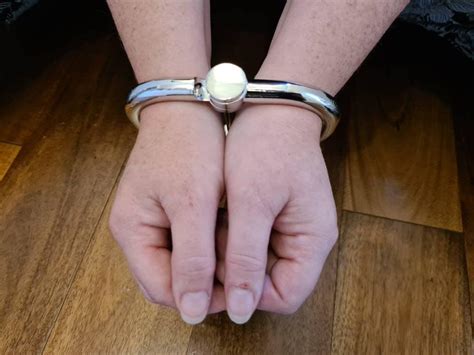 Handcuffs Wrist Shackles Bondage Restraintsmature Bdsm Fetish Gear