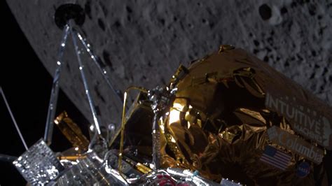 Moon Spacecraft Beams Back Vivid Photo Before Landing Mashable