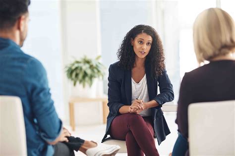 How to Find a Therapist and More Tips for Latinos Starting Their Mental