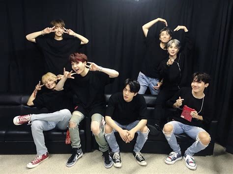 Love yourself, commonly known as the love yourself world tour, was the third worldwide concert tour headlined by south korean band bts to promote their love yourself series. BTS WORLD TOUR LOVE YOURSELF in東京ドーム - ジョングクのブログはじめました。