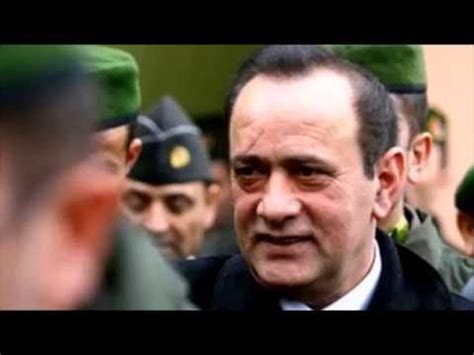 65 yaş ve üzeri tutukluların tahliyesine öncelik verilirken, 67 yaşındaki alaattin çakıcı da gece yarısı cezaevinden çıktı. Alaattin Çakıcı - YouTube
