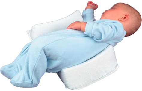 Many toddlers sleep just fine without one, and if your child seems comfortable at night there's no reason to force them to use a pillow.it may seem odd to us as adults, but remember that your child has never slept with a pillow in their life, so they don't know they're. Opinions on SIDS pillow? - BabyCenter