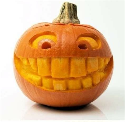 10 Funny Face Pumpkin Carving