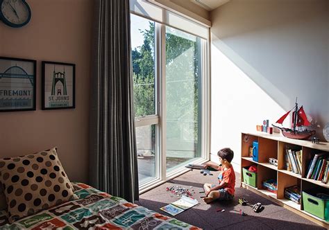 A combination of direct glaze and casement windows with a dark finish (ebony to the exterior and designer black to the interior) helped bring the modern. Photo 9 of 50 in 50 Modern Homes With Floor-to-Ceiling ...