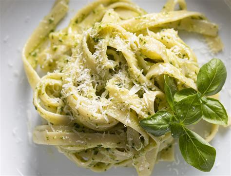 Fettuccine Al Pesto A Genovese Tradition Giangis Kitchen