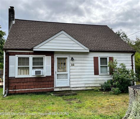 22 Oak Ridge Parkway, Toms River, NJ 08755 | Trulia