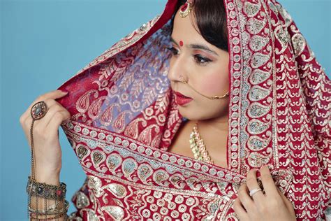 Vestimenta De India Trajes Más Típicos De La India Para Mujersari Y