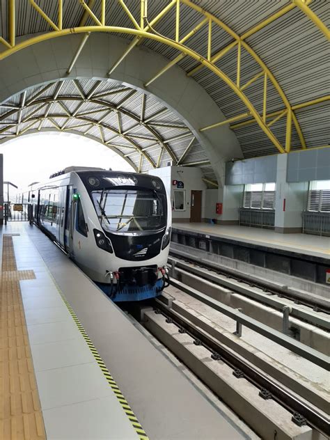 Pengalaman Naik LRT Palembang  Dian Restu Agustina's Blog