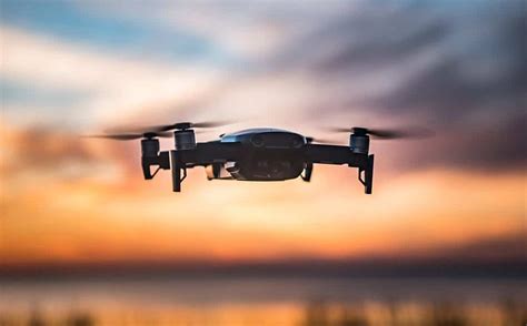It also features a sony imx586 image sensor and supports quad bayer technology, granting higher dynamic range and color sensitivity. DJI Mavic Air 2 : Sortie imminente du nouveau drone ...