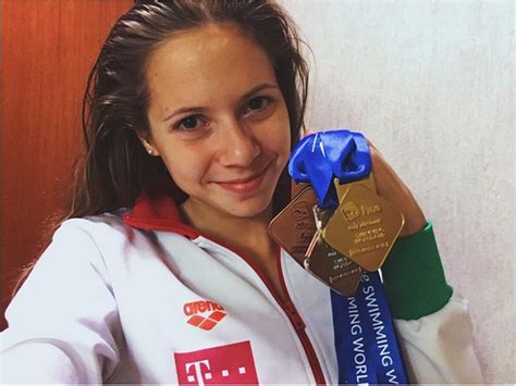 Born 22 april 1993) is a hungarian competitive swimmer. Hosszú Katinka tempóját követik a magyar úszók - Blikk.hu