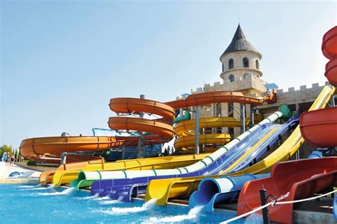 8 Of The Worlds Best Hotels With Waterparks Revealed