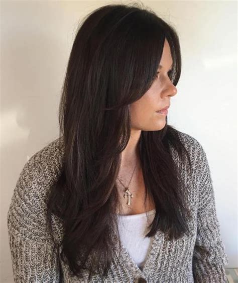 Frame the face haircut q: 50 Cute Long Layered Haircuts with Bangs 2021