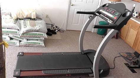 TREADMILL PROFORM 860 QUIET FOLDING SPACE SAVER PRO TEK EXCELLENT