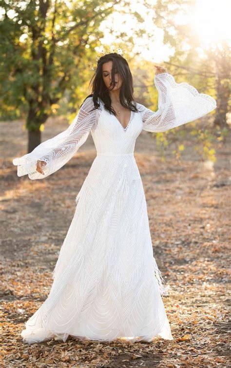 20 gorgeous maternity wedding dresses. ROMANTIC BOHO WEDDING DRESS WITH LACE BELL SLEEVES ...