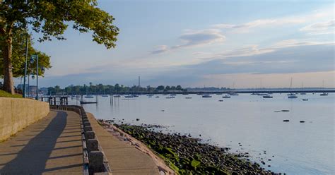 Connecticut Explorer: Best Places to Walk in Connecticut