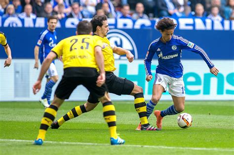 Facebook is showing information to help you better understand the purpose of a page. Huntelaar rettet Schalke einen Derby-Punkt - Gelsenkirchen