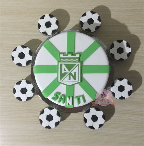 ¡el más grande y popular de. Torta Atletico Nacional y cupcakes de futbol | CUPCAKES Y ...