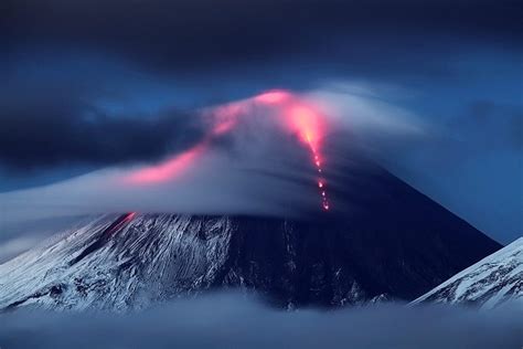I can't stand the rain. Klyuchevsky Volcano Eruption - English Russia